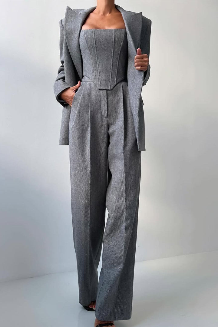 Hannah | Three-piece set with double-breasted blazer